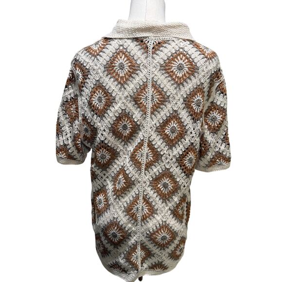 Morse Code Crochet Button Shirt L Boho Granny Square Retro 70s Cream Brown Beach - Picture 2 of 9